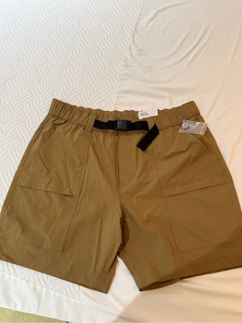 Sonoma Olive-Tan Cargo Shorts with Webbing Belt size 38 NWT